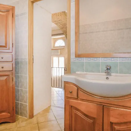 펜션 2 Bedroom Stunning In Maria Poggio *