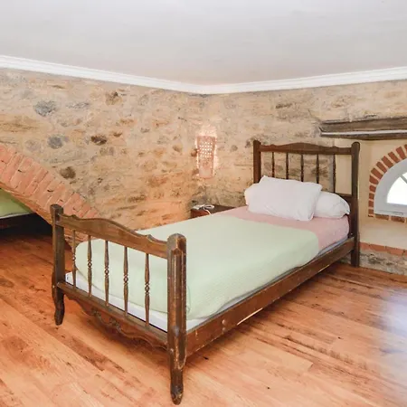 펜션 2 Bedroom Stunning In Maria Poggio