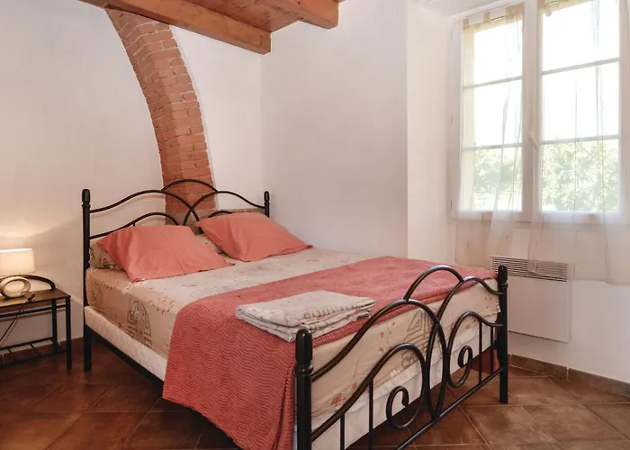 Amazing In Maria Poggio Santa-Maria-Poggio (Corsica)